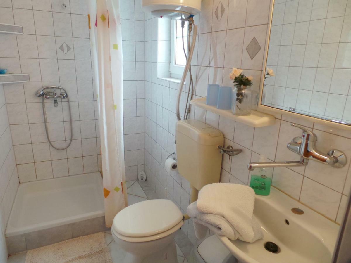 Apartmani Vjera Ribarica Ngoại thất bức ảnh